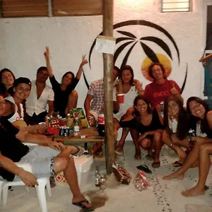 https://hostel-azucar.quintano-roohotels.com